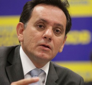 NilsonLeitao_UsoLivre_cred_AlexssandroLoyola_Divulgacao1-300x277