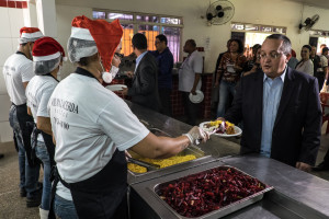 Cuiabá, 01 de Dezembro de 2015 - Gov. Pedro Taques visita restaurante popular_-7