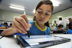 TM-18-07-2013-IMPLANTACAO-DO-PROJETO-SAMSUNG-SMART-NA-ESCOLA-VICENTE-DE-PAULA-1