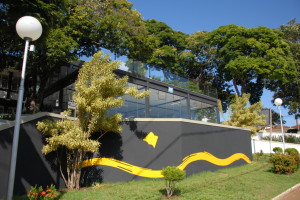 Biblioteca Municipal Orígenes Lessa
