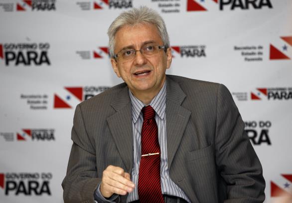 O secretário de Estado de fazenda, José Tostes Neto, concede coletiva à imprensa, na manhã desta segunda-feira (04), para falar sobre o Programa de Regularização Fiscal da Sefa.