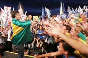 Aécio BH8