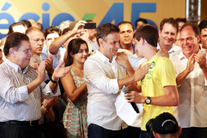 Aécio PE4