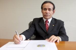 Pinto-Itamaraty-Foto-George-Gianni-PSDB-300x199