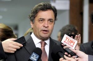 aecio-foto-Marcia-Kalume-Agencia-Senado-300x199