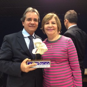 O prefeito Carlos Santana e a deputada Terezinha Nunes