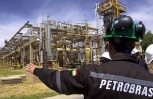 bolivia-petrobras-Nano Cartagena-06092006-AP