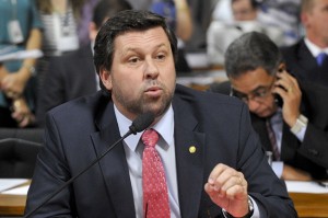 Deputado federal Carlos Sampaio (PSDB-SP)