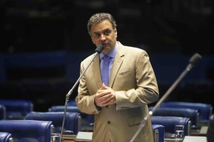 aecio-neves-no-senado-foto-igo-estrela-15