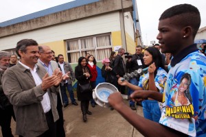 aecio-neves-visita-a-feitec-sp-marcos-fernandesobritonews11
