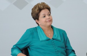 Cerimonia de entrega do Premio Finep de Inovacao 2012. Davila Suelen Souza, do Instituto Mamiraua recebe o premio