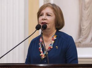 Deputada Terezinha Nunes à frente do "Todas Com Aécio"