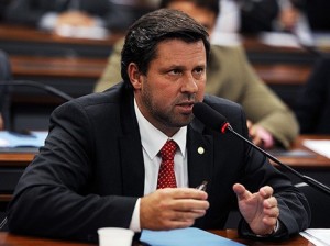 2012-05-24-carlos-sampaioG