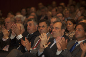 Foto: (da esquerda para a direita) Ex-presidente Andrés Pastrano (Colômbia), ex-ministro Pedro Paulo Kuczynski (Peru), senador Aécio Neves, escritor Carlos Alberto Montaner (Cuba) e o ex-candidato a presidente Luis Lacalle (Uruguai).