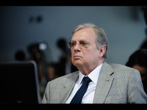 Ajuste fiscal: Para Tasso, governo não dá o exemplo cortando na própria carne