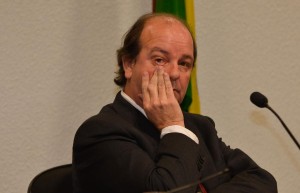 CPI-Mista-da-Petrobras-ouve-o-depoimento-de-Jorge-Luiz-Zelada-ex-diretor-da-area-Internacional-da-Petrobras-foto-Jose-Cruz-Agencia-Brasil201408060005-1024x659