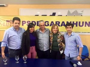Presidente do PSDB-PE, Antônio Moraes, centro da foto, comandando encontro em Garanhuns