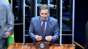 Aprovada PEC de autoria do senador Aécio que estende licença-maternidade em casos de prematuros