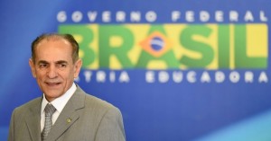 2out2015---o-deputado-federal-marcelo-castro-pmdb-pi-foi-nomeado-nesta-sexta-feira-2-ao-cargo-de-ministro-da-saude-1443815858270_956x500