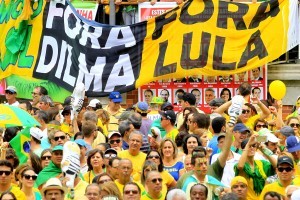 Manifestacao-em-BH-Foto-Beto-Barata-ObritoNews_5-2-1-300x200