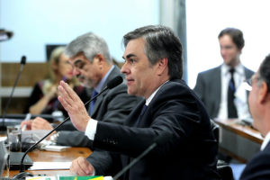 Senador Cássio Cunha Lima (PMDB-PB)