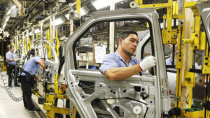 economia-montadora-renault-sao-jose-dos-pinhais-20120802-01-original