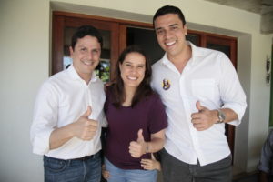 Ministro Bruno Araújo com a candidata Raquel Lyra e seu vice Rodrigo Pinheiro