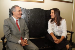 Rquel Lyra com o presidente do TJPE