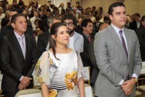 Raquel Lyra e o vice Rodrigo Pinheiro em solenidade de diplomação