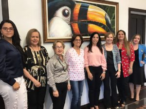Advogada Silvana Barreto, na foto à esquerda de Terezinha Nunes, recebida pelo PSDB Mulher-PE
