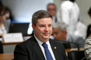 escuro