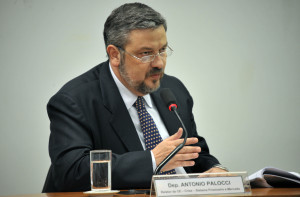 Crise Financeira Mercado dep. Antonio Pallocci fotos de Luiz Xavier 08-07-09