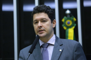 betinho-gomes-foto-divulgacao-300x200 (1)