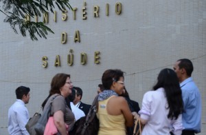 ministerio-saude-fabio-pozzebom-abr-300x196