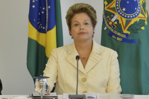Brasília - Presidenta Dilma Rousseff, recebe representantes do 19º Grito da Terra Brasil 2013.