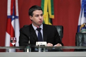 arthur-bisneto-460x307-300x200