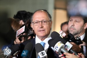 gov-geraldo-alckmin-no-congresso-4-300x200