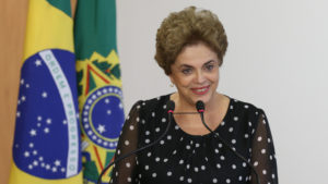 Brasília- DF 13-04-2016 Presidenta Dilma durante cerimônia de Assinatura de renovação de contrato de arrendamento entre a Secretaria Especial de Portos e o Terminal de Contêineres de Paranaguá Palácio do Planalto Foto Lula Marques/Agência PT
