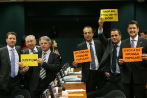 votacao-cassacao-de-eduardo-cunha-foto-psdb-na-camara-300x200