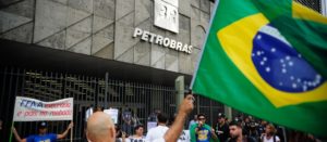 Rio de Janeiro- RJ- Brasil- 11/03/2015- Manifestantes protestam contra a corrupção com caminhada no centro do Rio até a sede da Petrobras (Tomaz Silva/Agência Brasil)