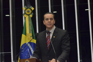 ataides-de-oliveira-foto-gerdan-wesley-lidpsdbsenado-300x200