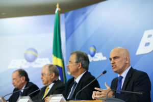 Brasília - O senador Aloysio Nunese os ministro Sérgio Etchegoyen, Raul Jungmann e Alexandre de Moraes, durante coletiva sobre o Plano Nacional de Segurança (Marcelo Camargo/Agência Brasil)