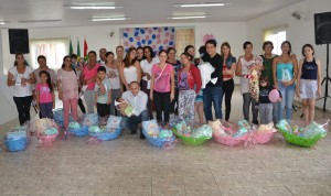 Camboriú-entrega-Kit-para-gestantes-Foto-assessoria