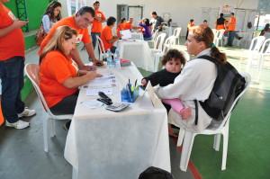 Fala-Camboriú-Prefeita atendendo a população-nos-bairros-Foto-divulgação