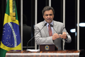 Senador-Aecio-Neves-plenario-Senado-Foto-George-Gianni-1 (1)