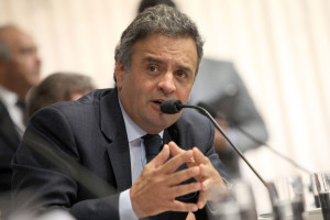 Senador-Aecio-Neves-CCJ-21-08-2013-Foto-George-Gianni-1