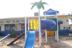 Escolas de Navegantes recebem parquinhos novos