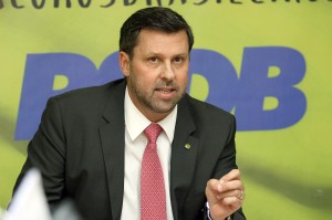 coletiva-carlos-sampaio-2