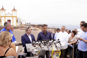 aecio-neves-em-caete-igo-estrela31