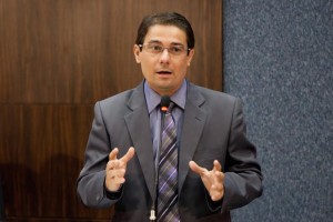 Vereador Márcio Dedé deixa o PP e será o mais novo tucano em Itajaí. Filiação também é nesta sexta-feira